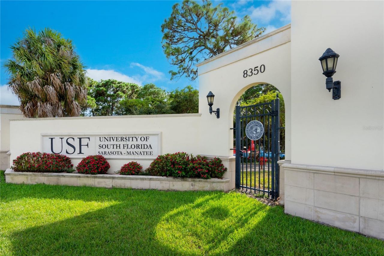 7332 Broughton Street, Sarasota, FL 34243 Photo