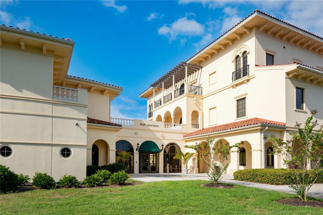 7332 Broughton Street, Sarasota, FL 34243 Photo