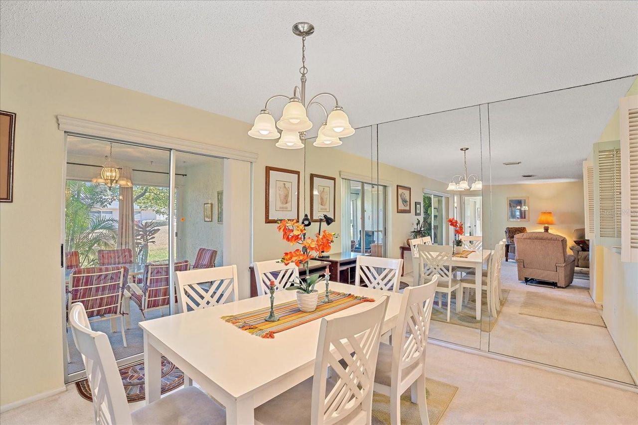 6948 W Country Club Drive N, Unit V-81, Sarasota, FL 34243 Photo