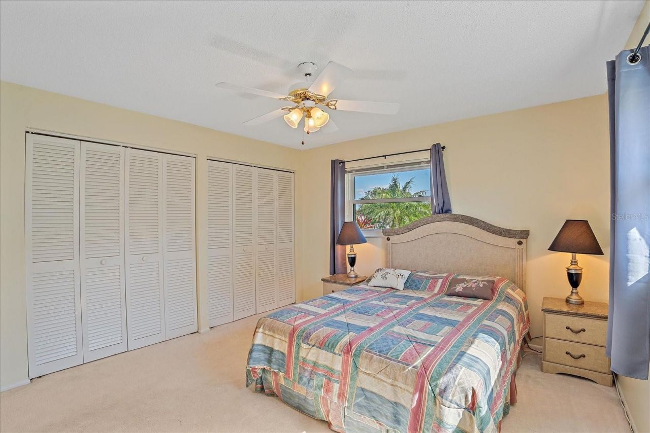 6948 W Country Club Drive N, Unit V-81, Sarasota, FL 34243 Photo