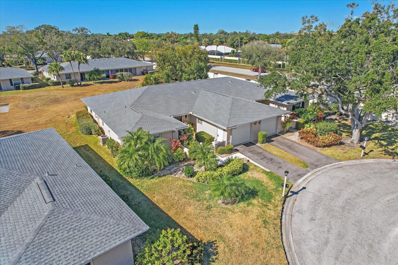 6948 W Country Club Drive N, Unit V-81, Sarasota, FL 34243 Photo