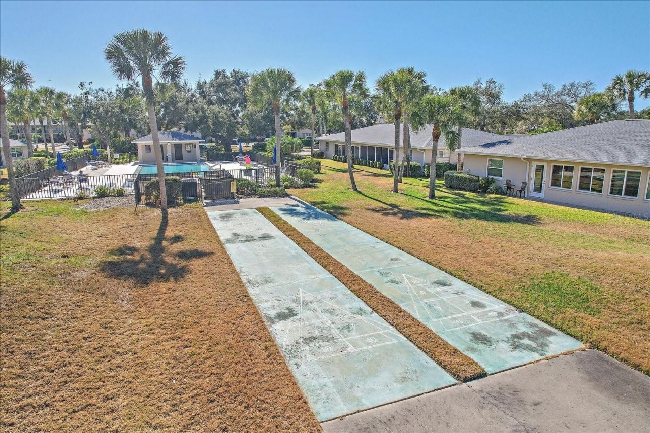 6948 W Country Club Drive N, Unit V-81, Sarasota, FL 34243 Photo