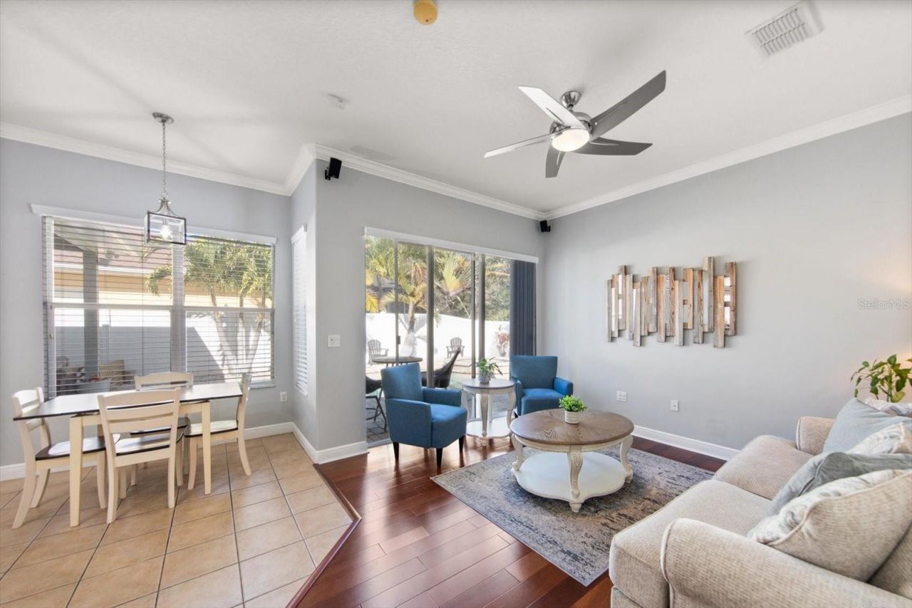 8169 Wild Oaks Circle, Largo, FL 33773 Photo