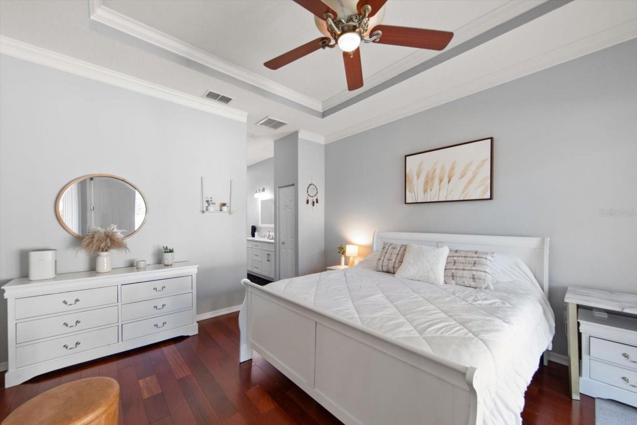 8169 Wild Oaks Circle, Largo, FL 33773 Photo