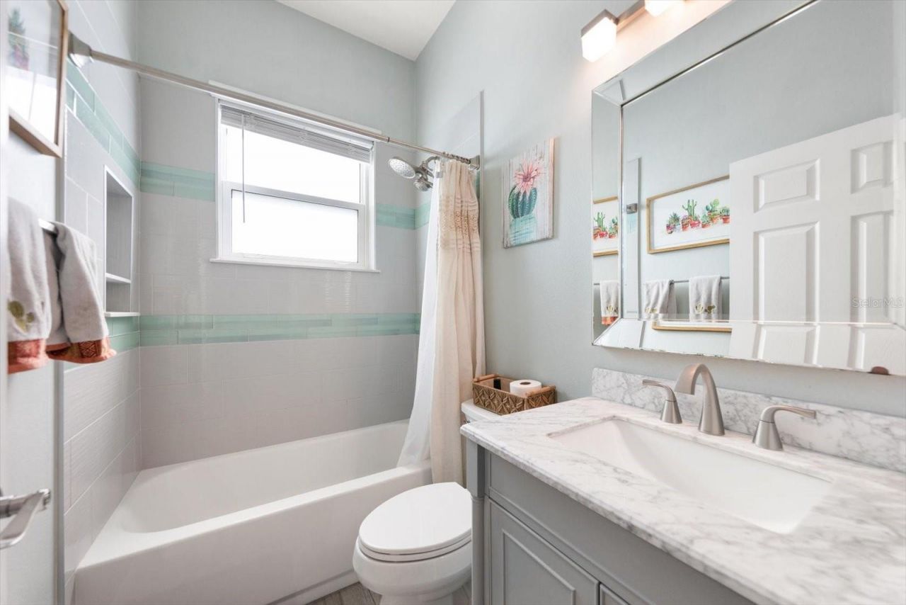 8169 Wild Oaks Circle, Largo, FL 33773 Photo