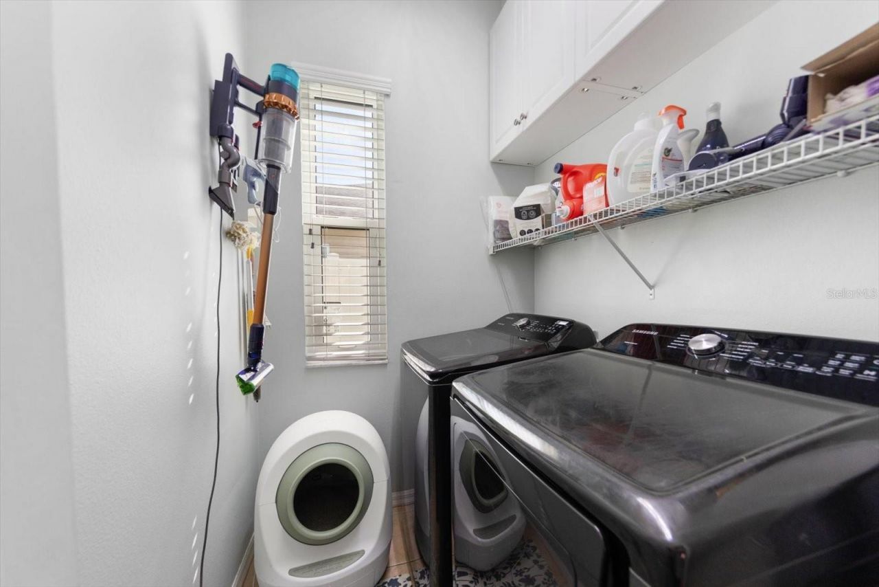 8169 Wild Oaks Circle, Largo, FL 33773 Photo