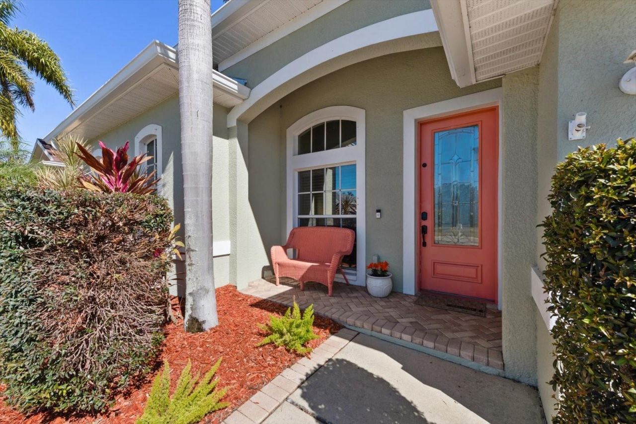 8169 Wild Oaks Circle, Largo, FL 33773 Photo