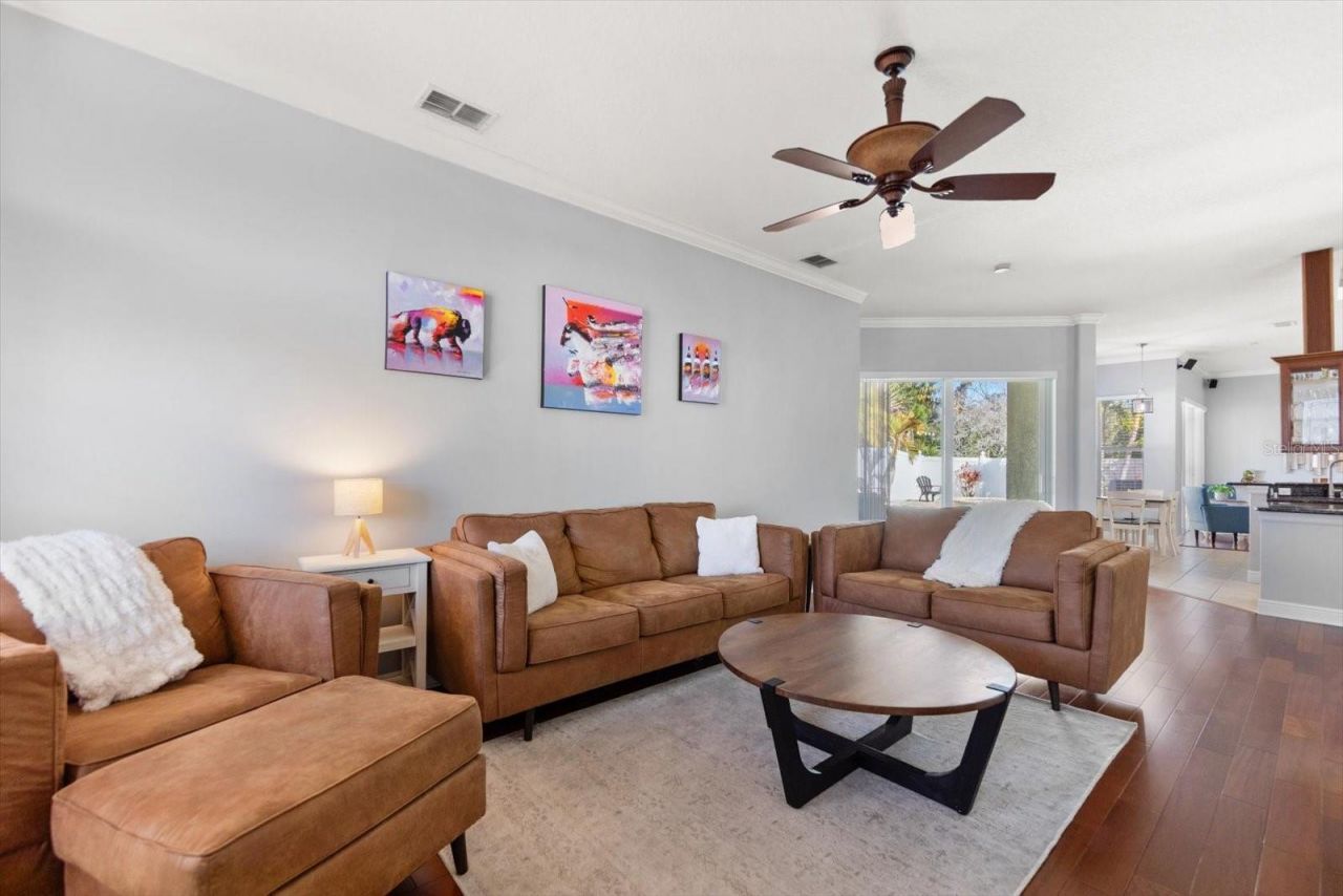 8169 Wild Oaks Circle, Largo, FL 33773 Photo