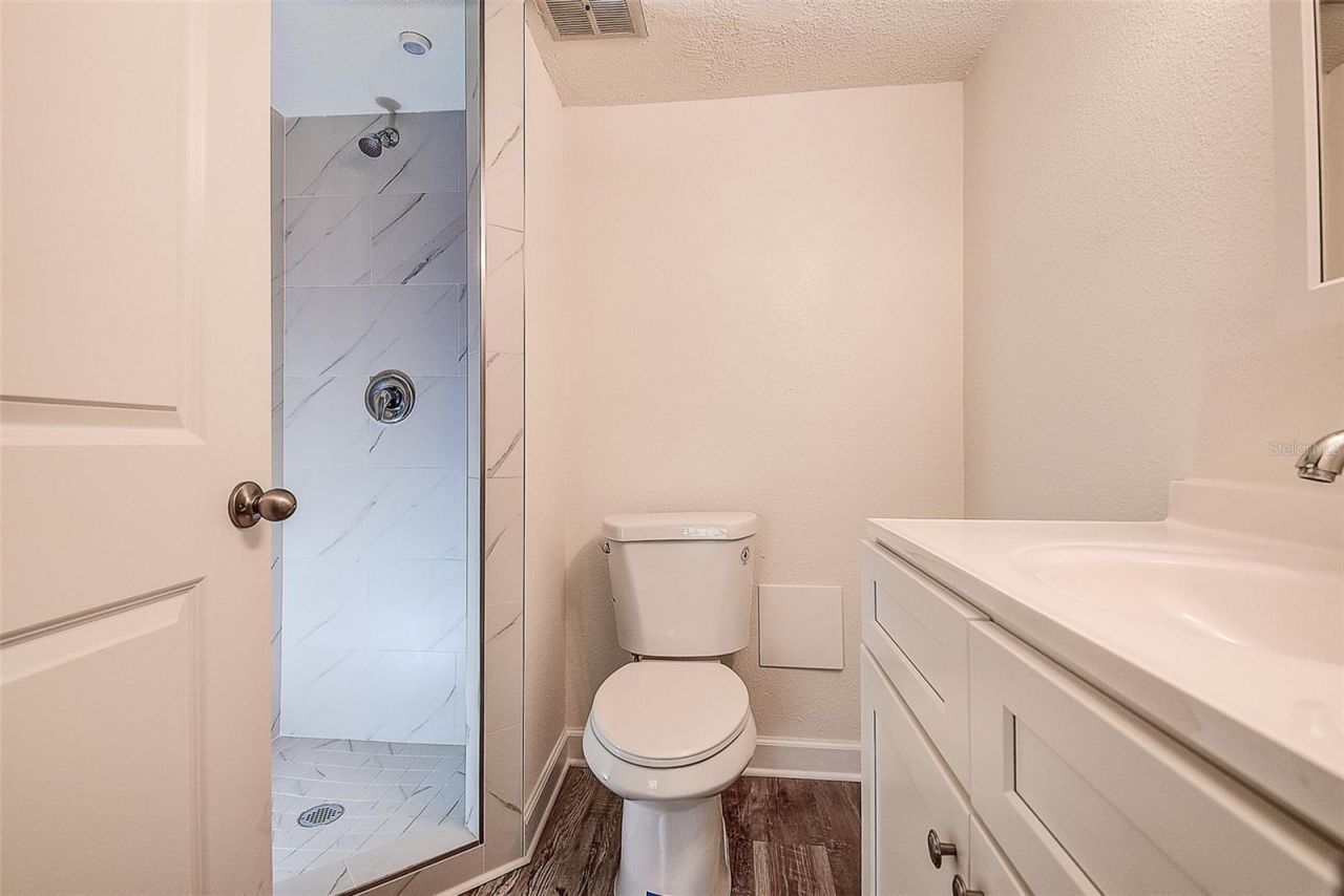 4435 1st Street Ne, Unit 111, Saint Petersburg, FL 33703 Photo