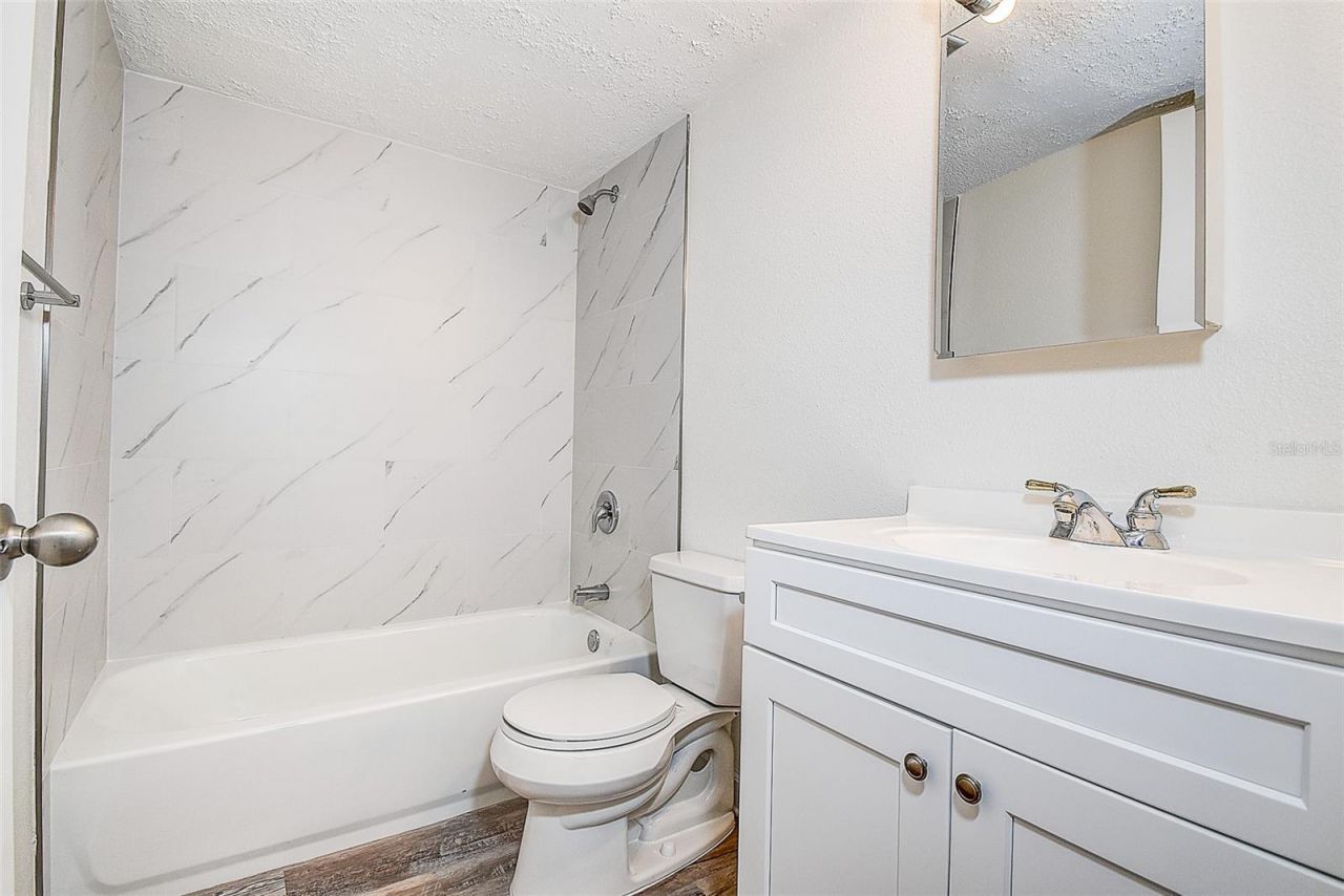 4435 1st Street Ne, Unit 111, Saint Petersburg, FL 33703 Photo