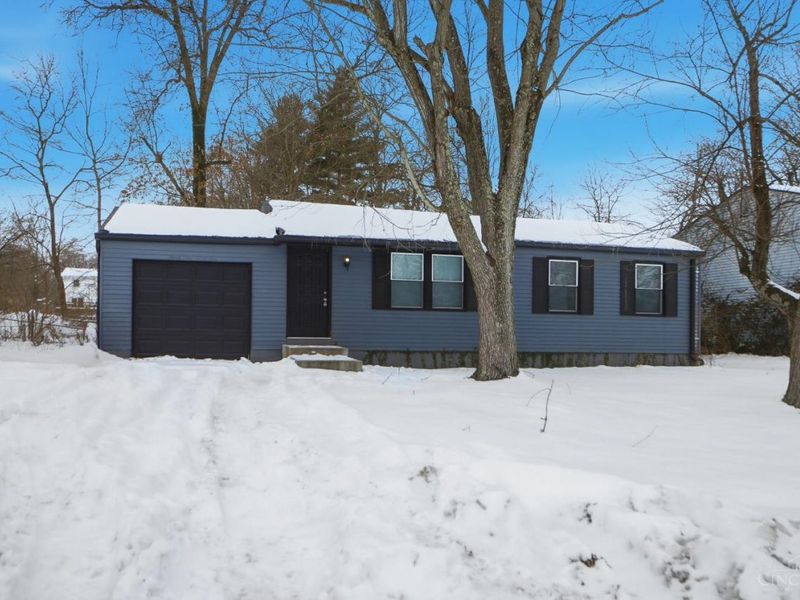 9161 Trelawney Court, Cincinnati, OH 45251 Photo 3