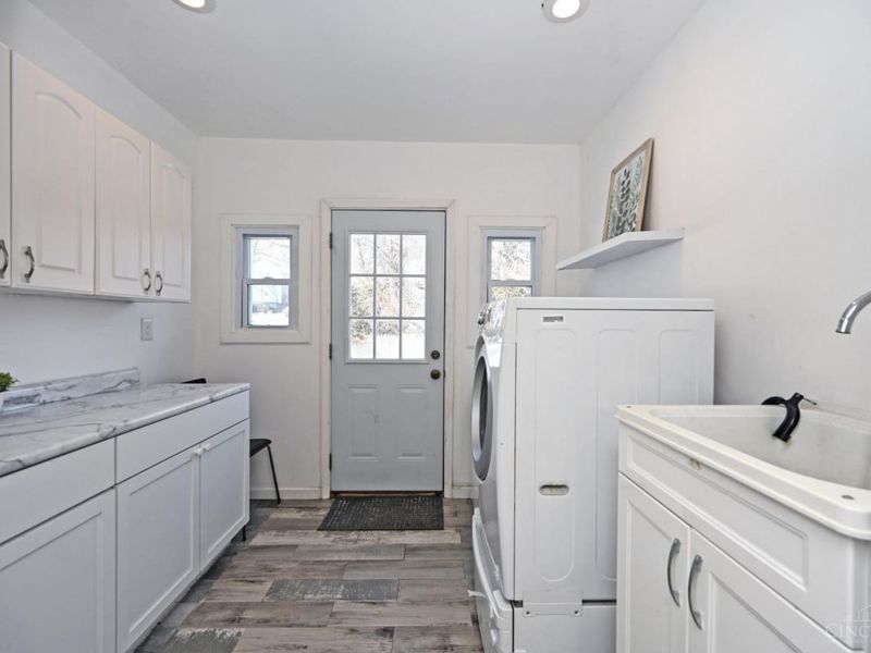 3370 Woodford Road, Cincinnati, OH 45213 Photo 18