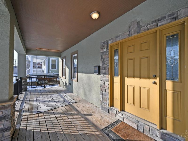 3370 Woodford Road, Cincinnati, OH 45213 Photo 2