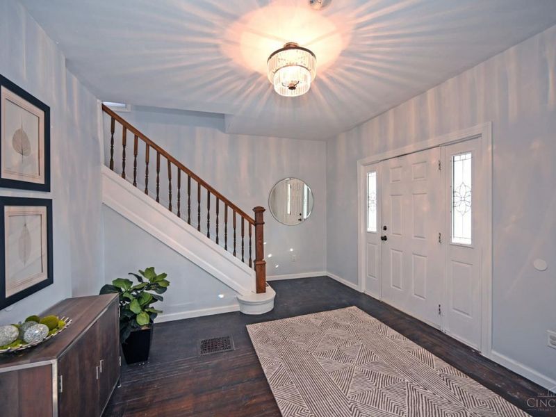 3370 Woodford Road, Cincinnati, OH 45213 Photo 3