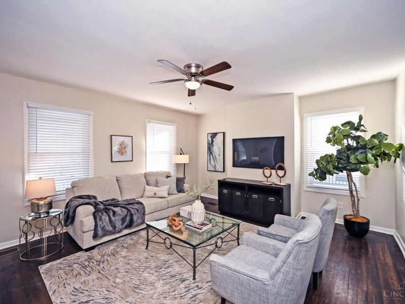 3370 Woodford Road, Cincinnati, OH 45213 Photo 5