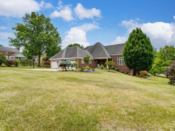6040 Countrymeadow Lane, Green Twp, OH 45233