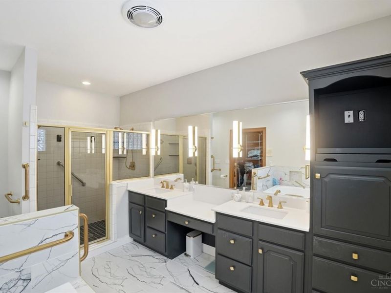 6040 Countrymeadow Lane, Green Township, OH 45233 Photo 20