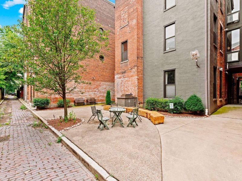 1432 Race Street, Unit 203, Cincinnati, OH 45202 Photo 34