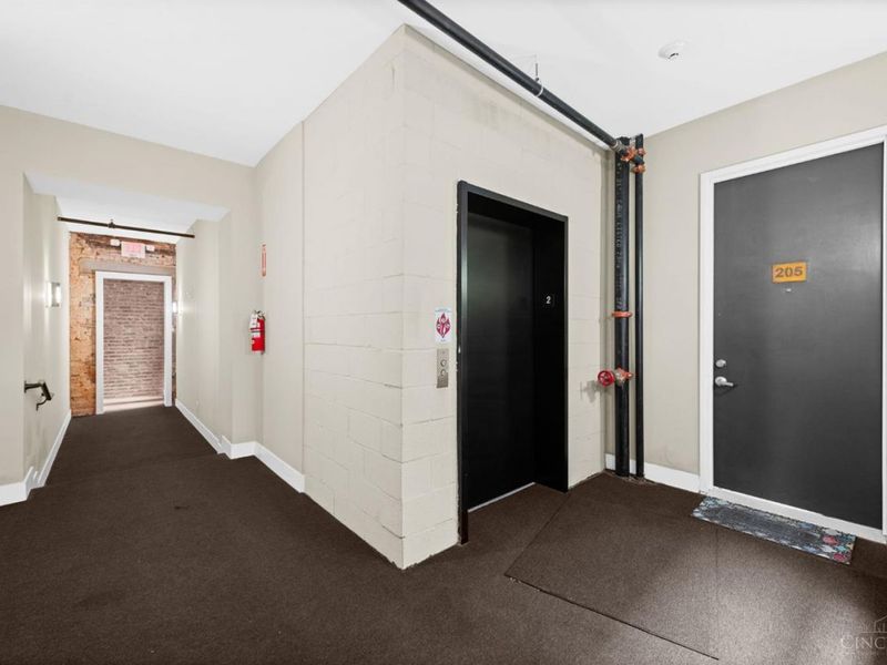1432 Race Street, Unit 203, Cincinnati, OH 45202 Photo 4