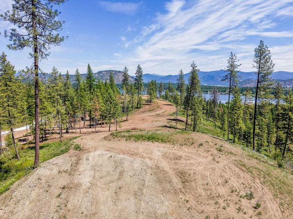 3464 Ohana Way, Valley, WA 99181