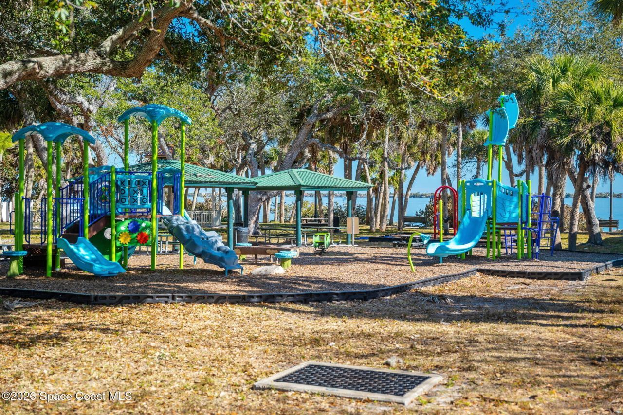 548 Old Oak Street, Melbourne, FL 32904 Photo