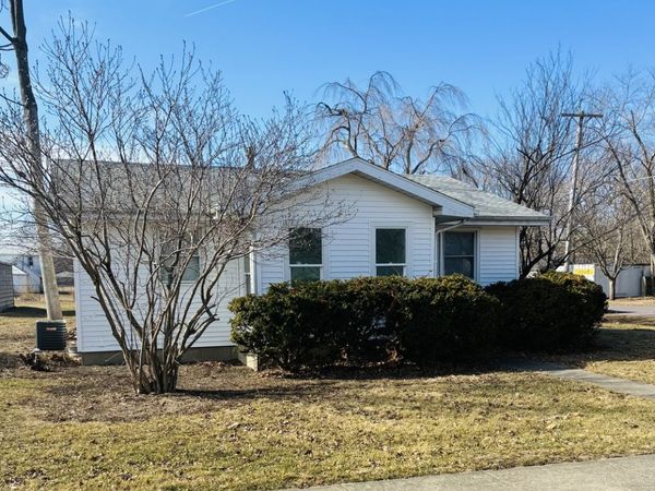 121 N West Street, Gibson City, IL 60936