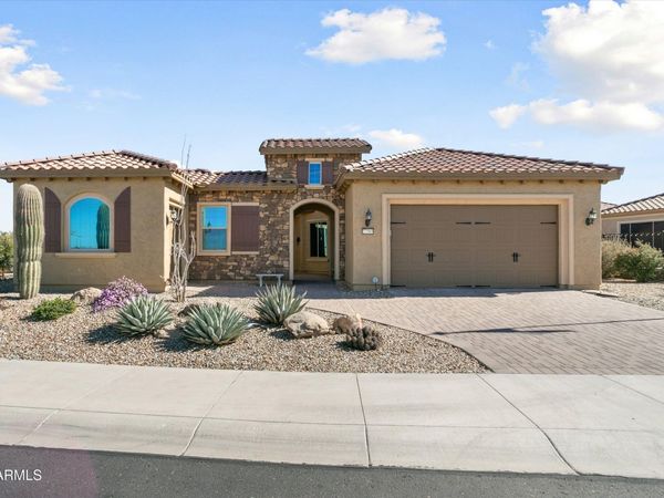 27585 W TONOPAH Drive, Buckeye, AZ 85396