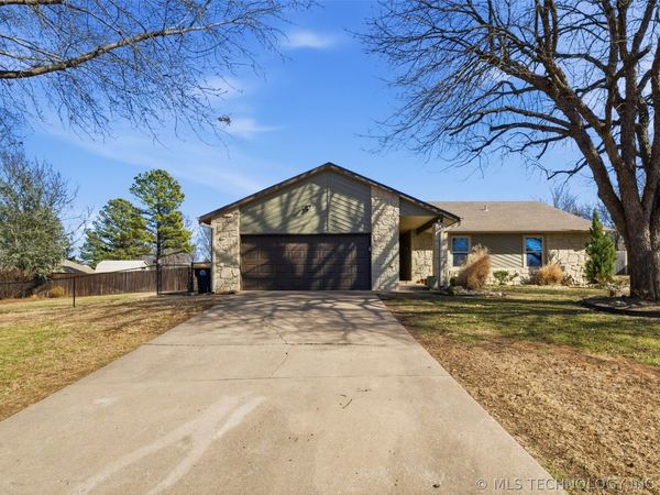 15519 S 298th East Avenue, Coweta, OK 74429