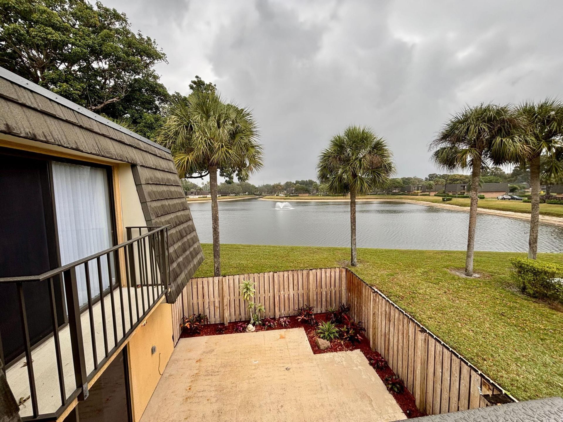 2435 24th Way, West Palm Beach, FL 33407 Photo