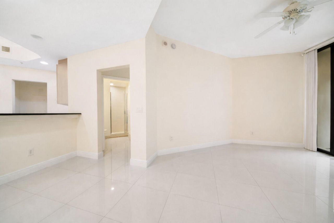 701 S Olive Avenue, Unit 707, West Palm Beach, FL 33401 Photo