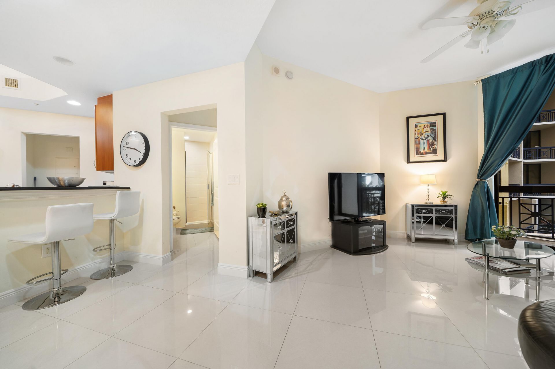 701 S Olive Avenue, Unit 707, West Palm Beach, FL 33401 Photo