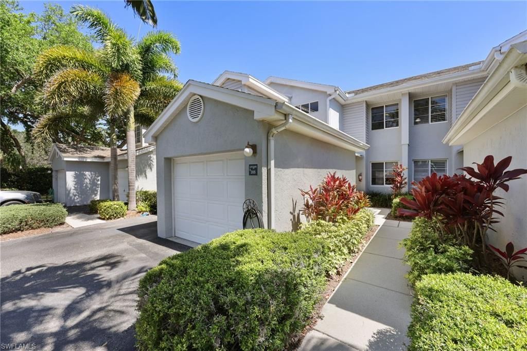 2541 Citrus Lake Dr, Unit A-205, Naples, FL 34109 Photo