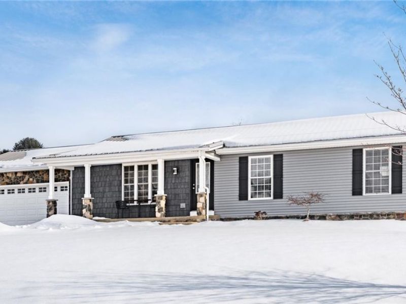 3595 Maplecraft Drive, Dresden, OH 43821 Photo 2