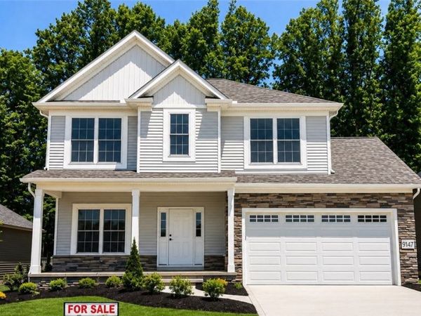 9147 Dove Lane, Mentor, OH 44060