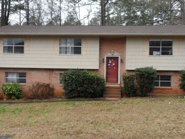 800 Pecanwood, Anniston, AL 36207
