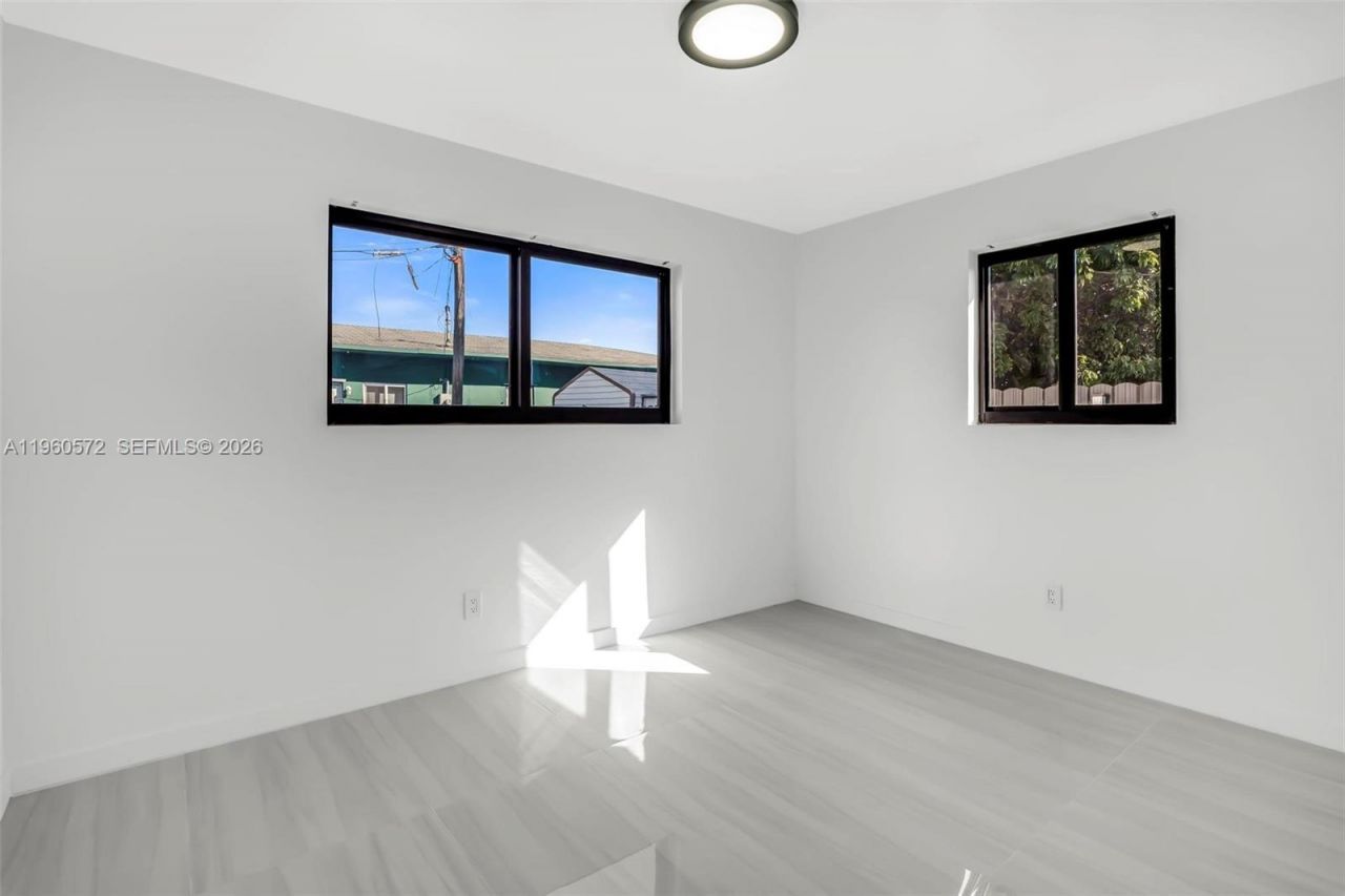 528 NW 3rd Ct , Hallandale Beach, FL 33009 Photo