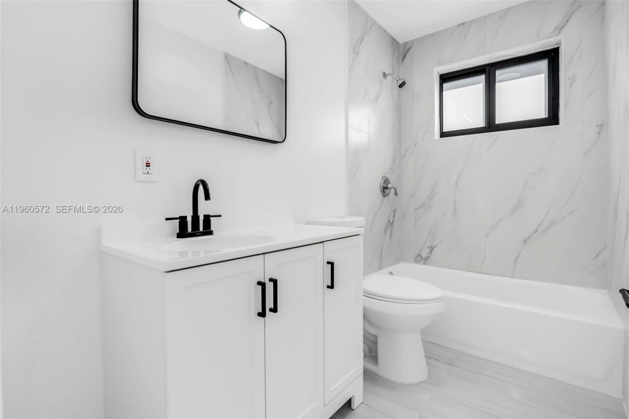 528 NW 3rd Ct , Hallandale Beach, FL 33009 Photo