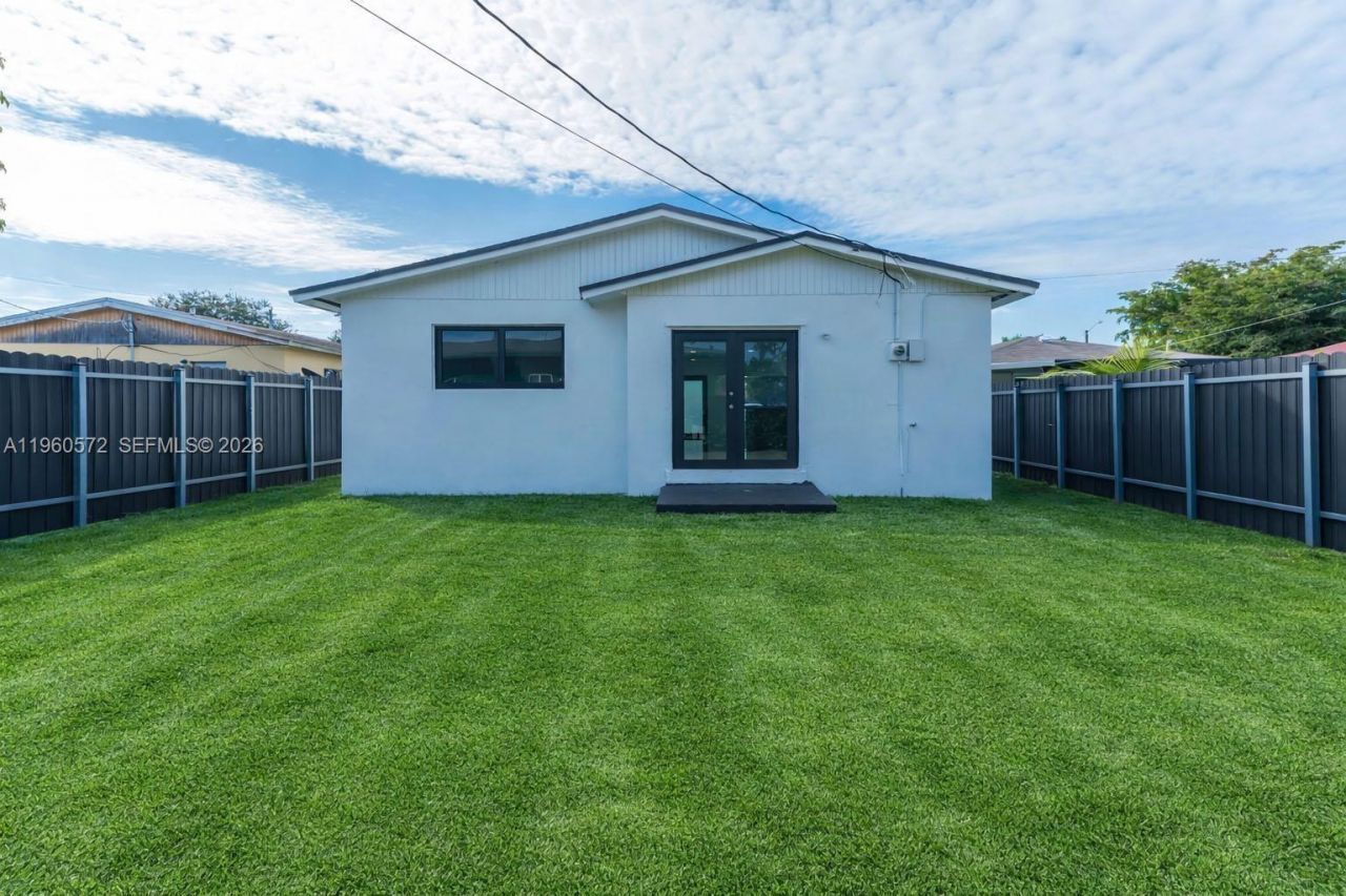 528 NW 3rd Ct , Hallandale Beach, FL 33009 Photo