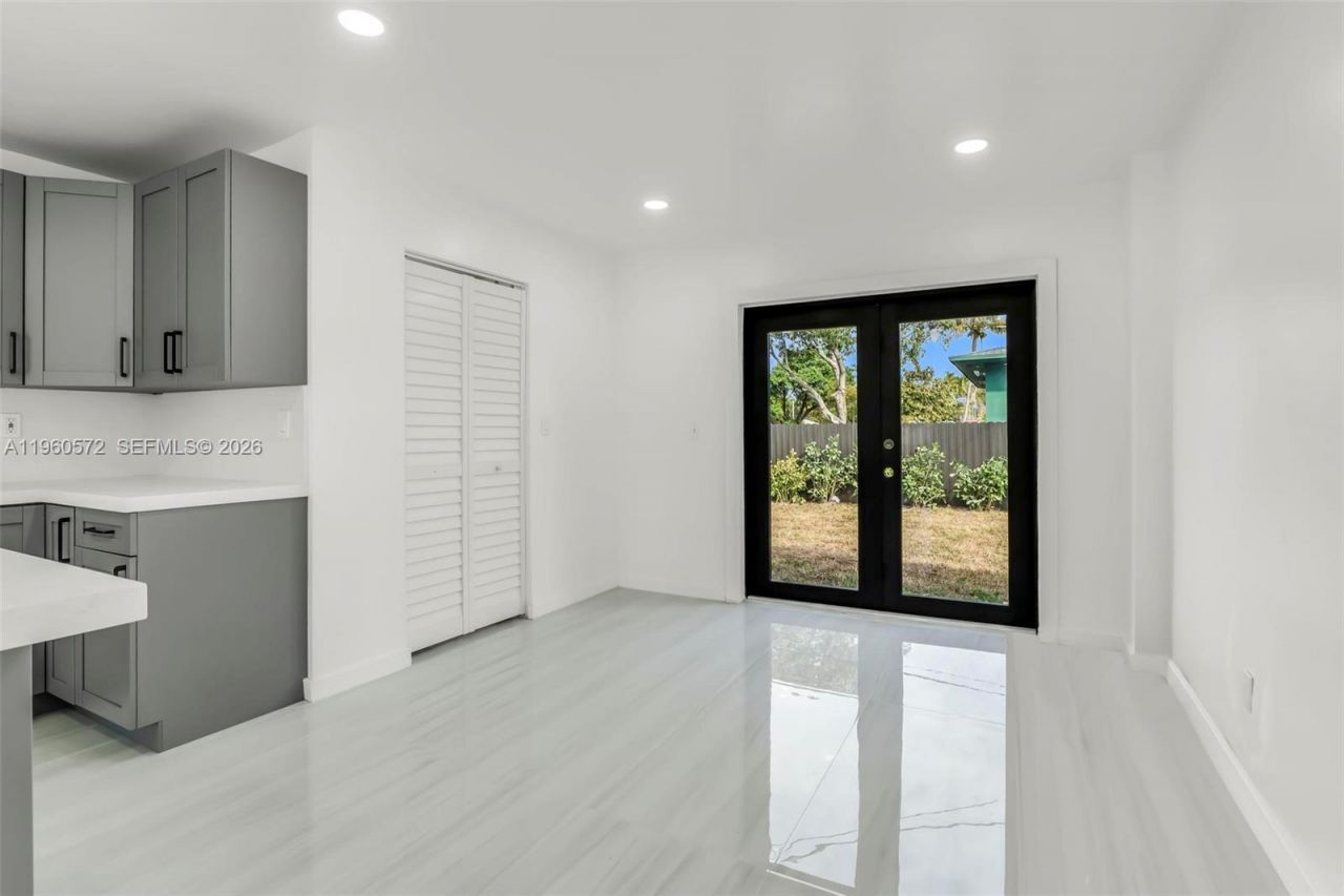 528 NW 3rd Ct , Hallandale Beach, FL 33009 Photo