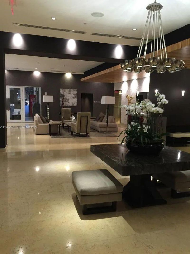 60 SW 13th St, Unit 3405, Miami, FL 33130 Photo