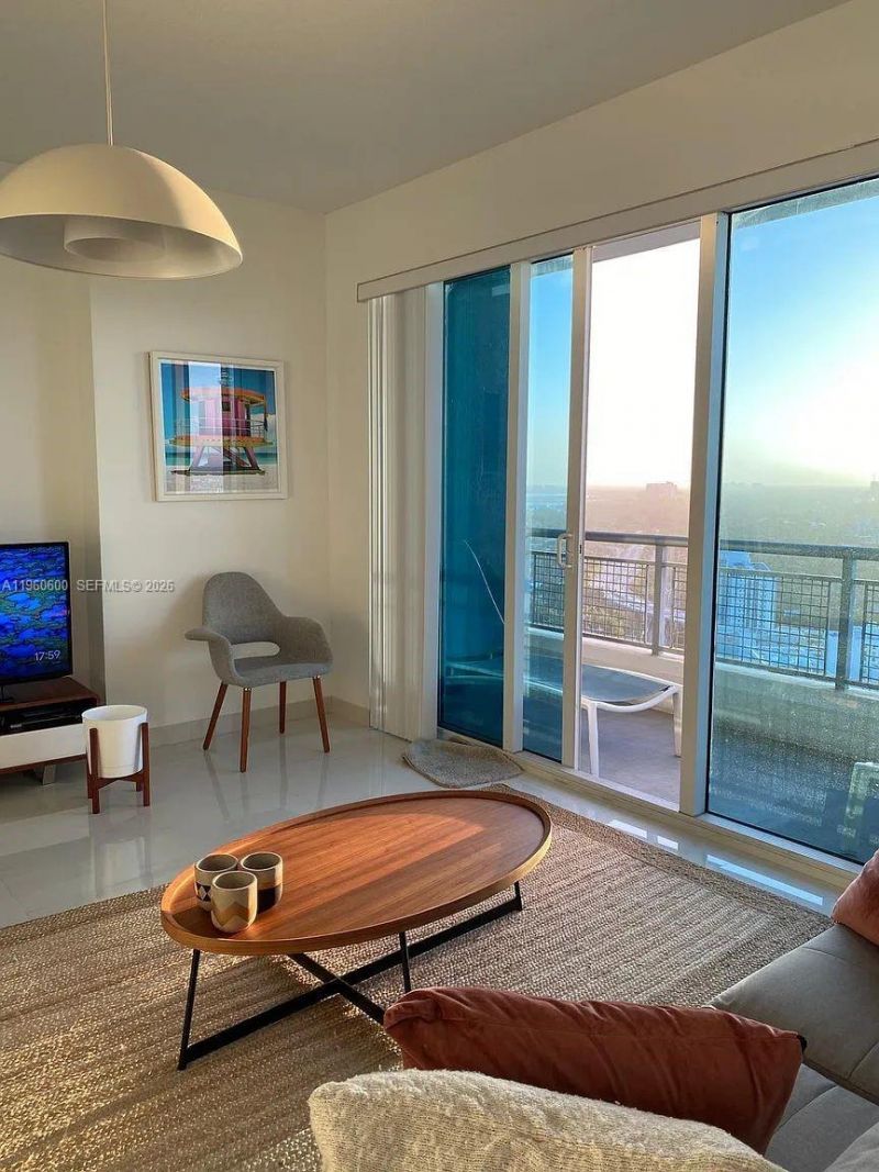 60 SW 13th St, Unit 3405, Miami, FL 33130 Photo