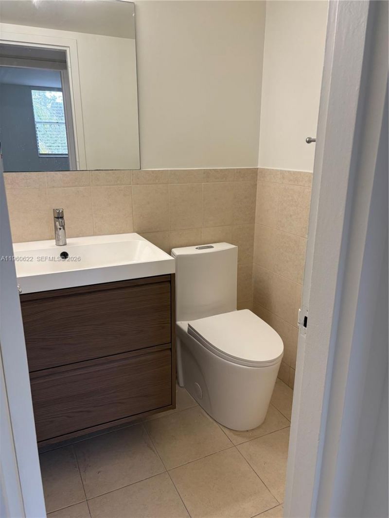 1805 Sans Souci Blvd , Unit 313, North Miami, FL 33181 Photo