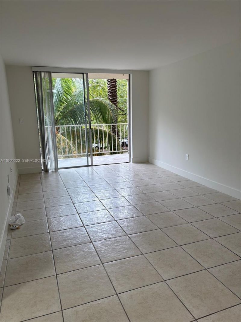 1805 Sans Souci Blvd , Unit 313, North Miami, FL 33181 Photo