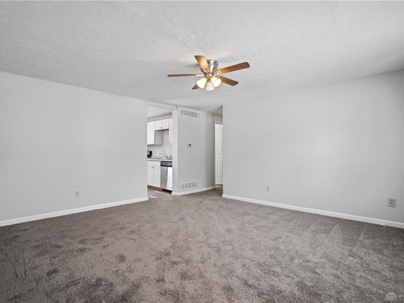 9161 Trelawney Court, Cincinnati, OH 45251 Photo 3