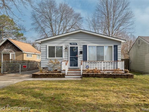 3826 Kent Road, Royal Oak, MI 48073