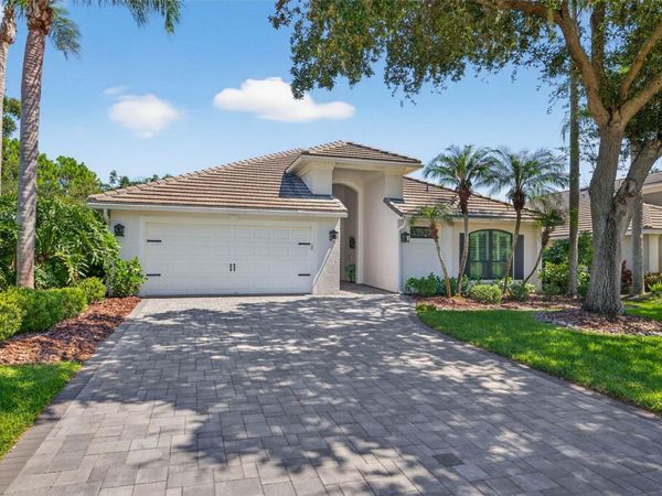 4311 AVENUE CANNES, LUTZ, FL 33558