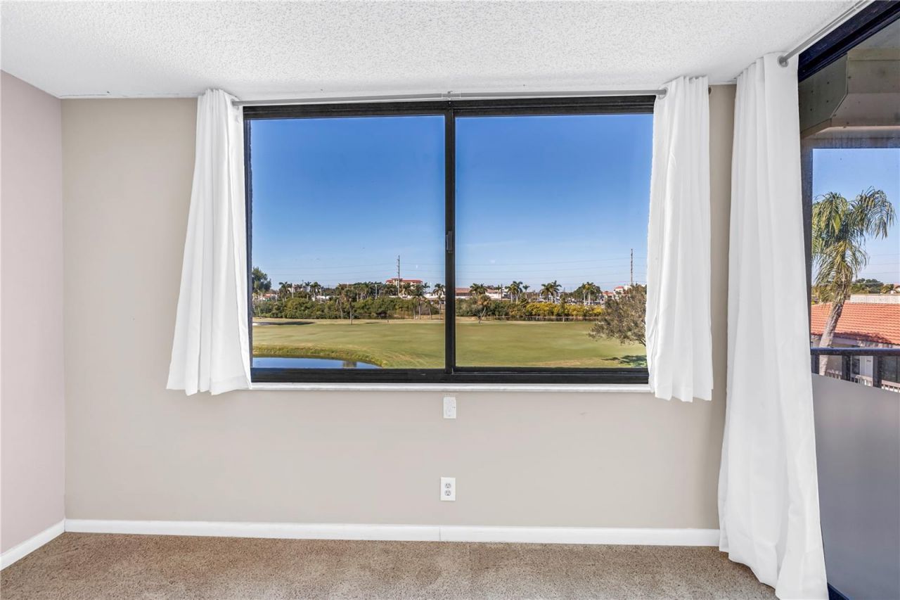 6104 Palma Del Mar Boulevard S, Unit 305, Saint Petersburg, FL 33715 Photo