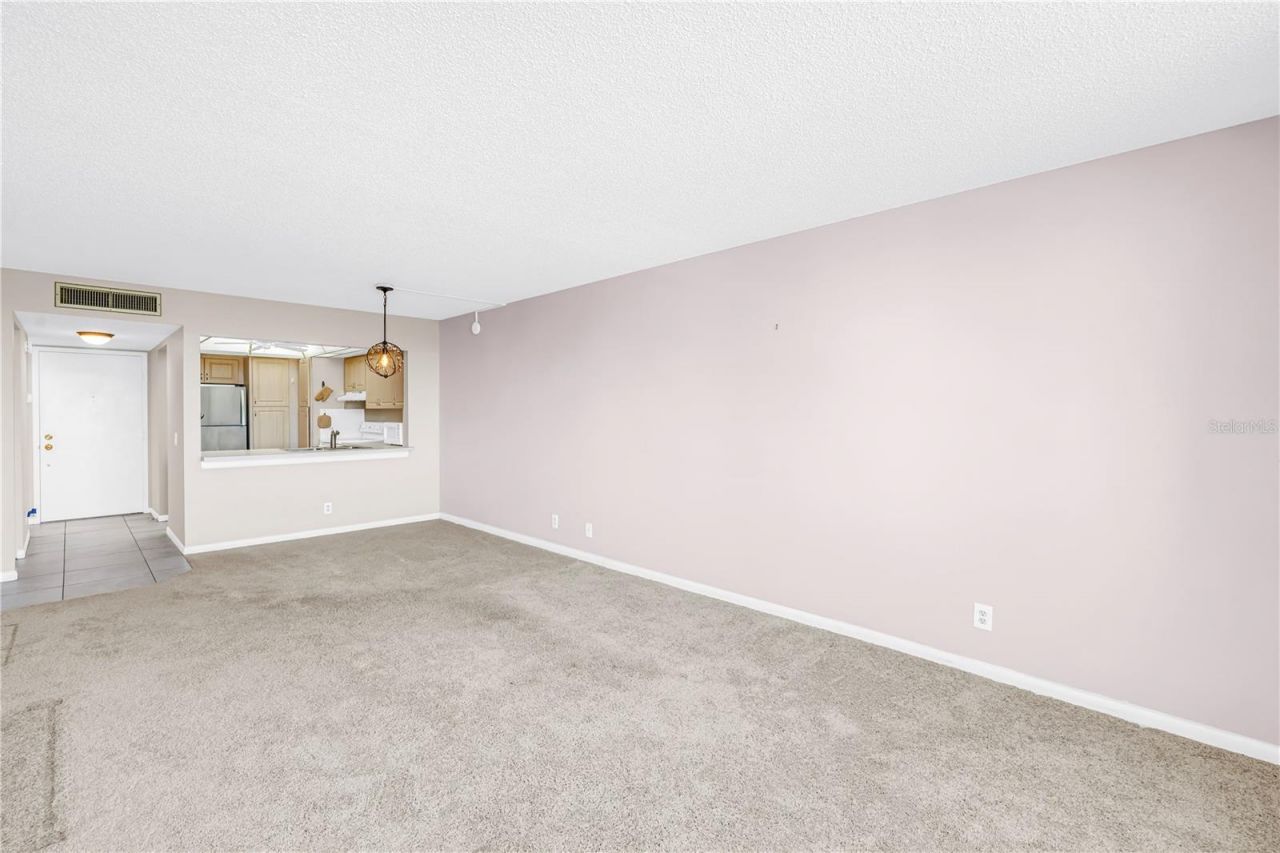 6104 Palma Del Mar Boulevard S, Unit 305, Saint Petersburg, FL 33715 Photo