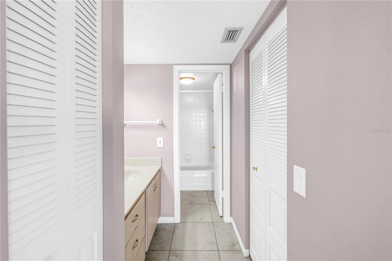 6104 Palma Del Mar Boulevard S, Unit 305, Saint Petersburg, FL 33715 Photo