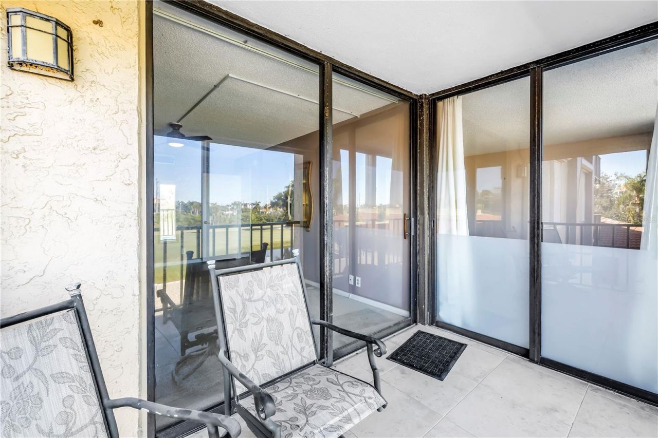 6104 Palma Del Mar Boulevard S, Unit 305, Saint Petersburg, FL 33715 Photo